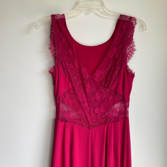 BCBG MaxAzria Pink Lace Gown Size 4 - Picture 4 of 5